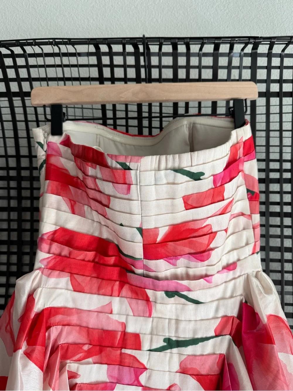 Hutch Sianna Gown red floral - Picture 8 of 9